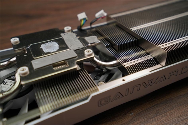 冉冉新星！耕升GeForce RTX 4060 Ti星极皓月OC+DLSS 3助力1080P光追极致体验！(图17)