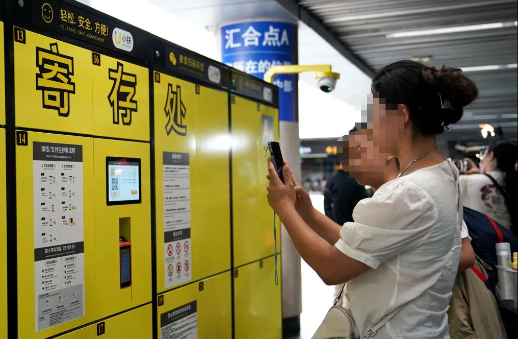 一柜难求，人气火爆，众多媒体到场报道！小铁智能寄存柜携手青海地铁打造出行轻体验(图4)